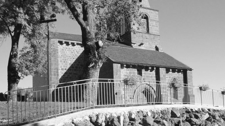 Eglise Saint-Victor / Saint-Victor-La-Rivière / © OT Sancy